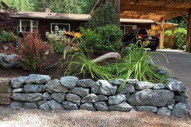 Bellingham Natural Rock Retaining Wall