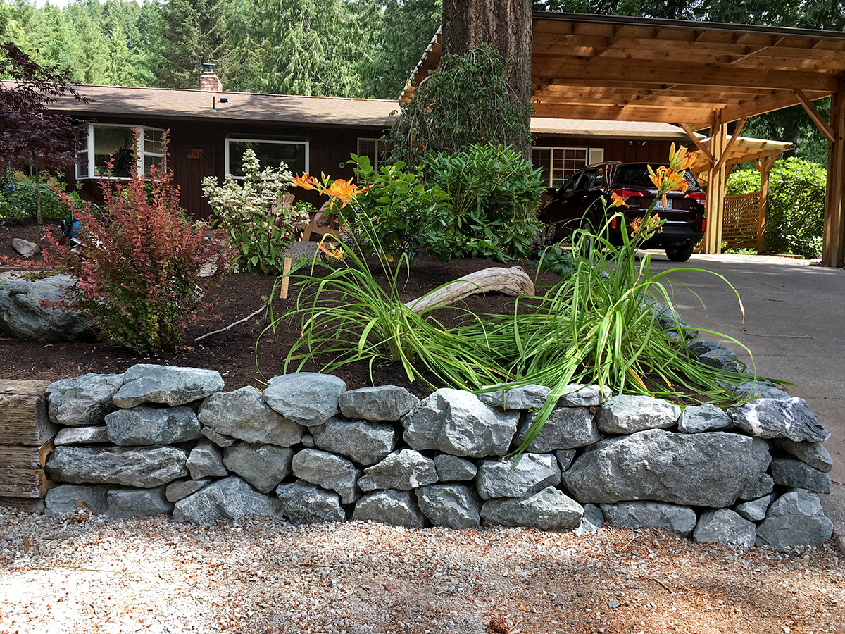 Bellingham Natural Rock Retaining Wall